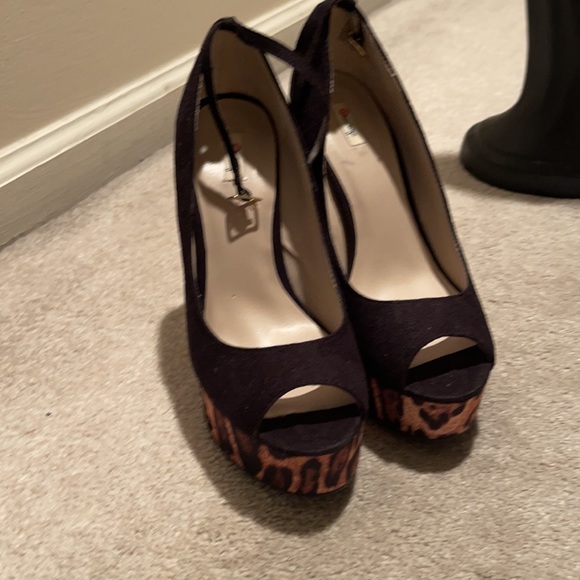 Peep the Peep toes👀!!!! - Picture 2 of 3